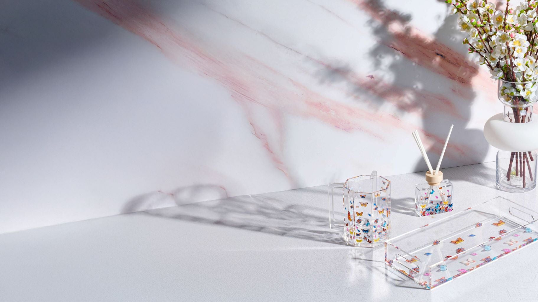 How to Present a Housewarming Gift (So It Feels Like More Than Just a Gift Bag)