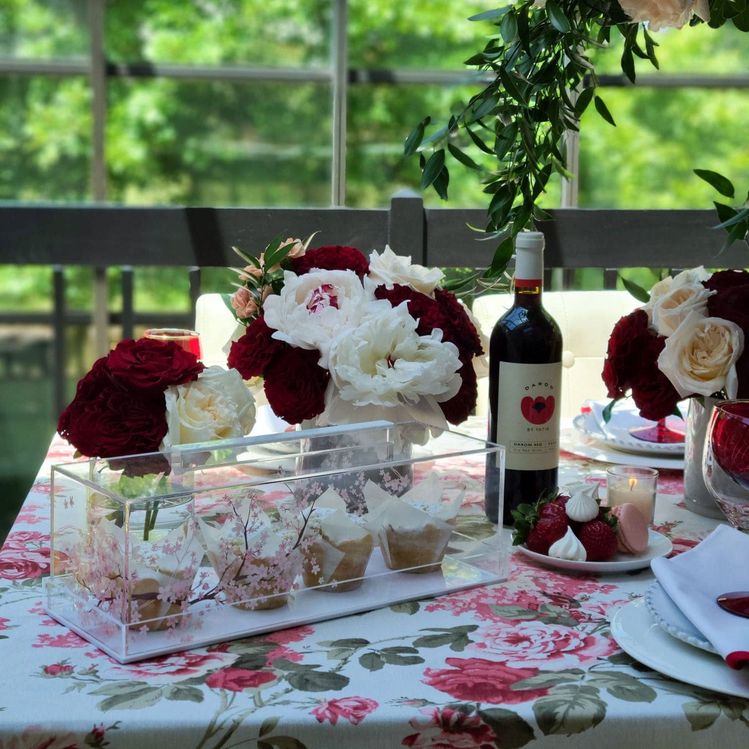 Cherry Blossom Cake Dome - Waterdale Collection