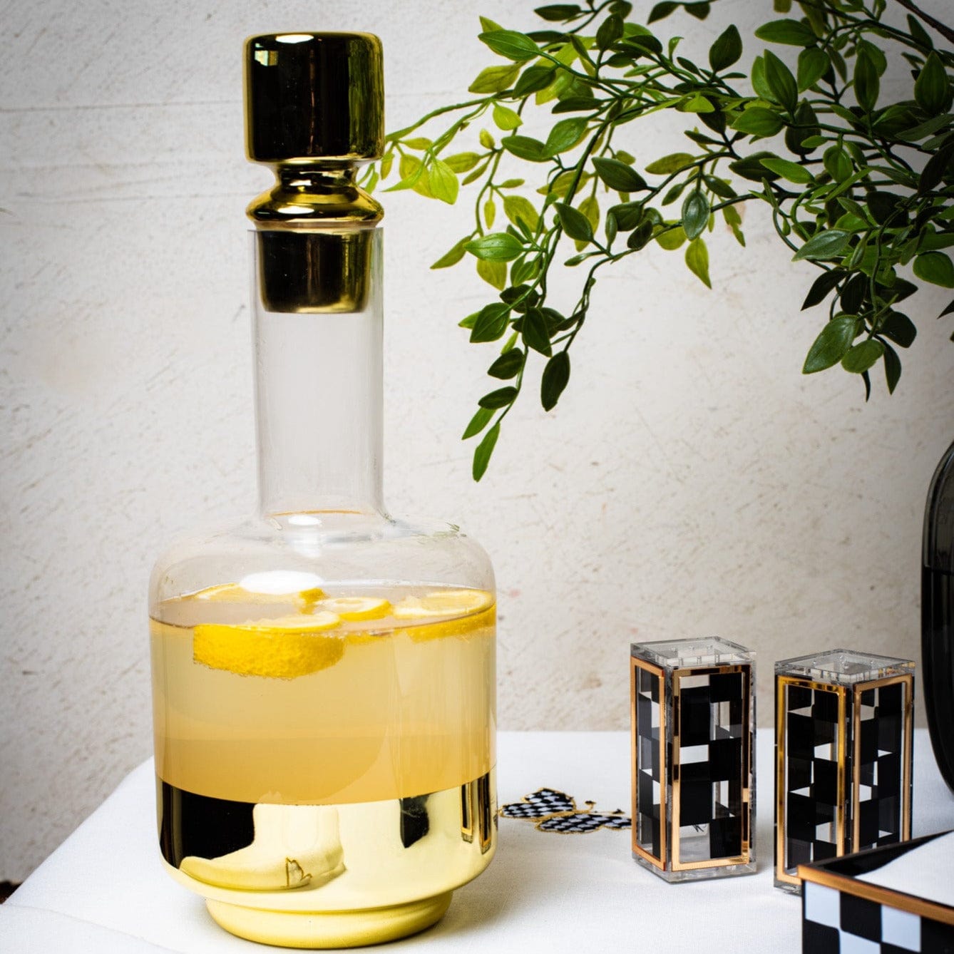 Minimalist Wine Decanter - Waterdale Collection